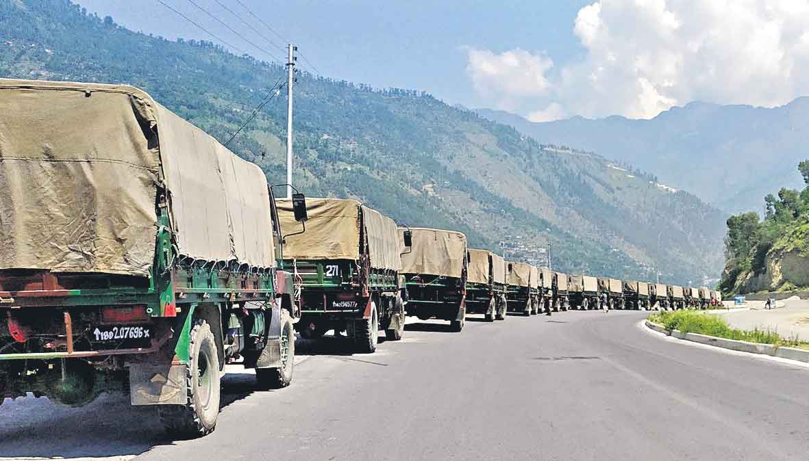 సరిహద్దుల్లో అదనపు బలగాలు