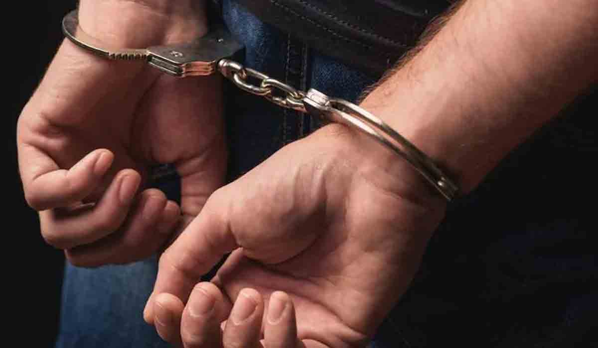 స్నేహితుడిని చంపి.. ప్ర‌మాదంగా చిత్రీక‌రించిన వ్య‌క్తి అరెస్టు