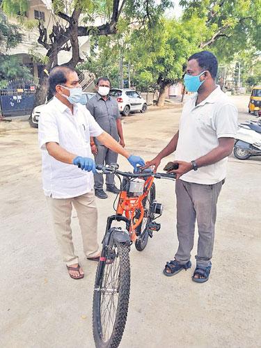 వావ్‌.. బ్యాటరీ సైకిల్‌