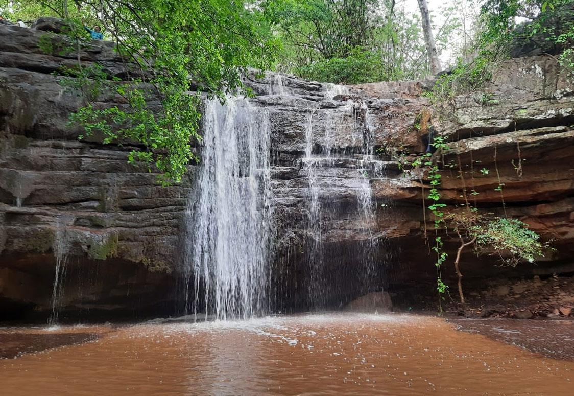 జాలువారుతున్న భీముని జలపాతం.. పర్యాటకులకు నో ఎంట్రీ