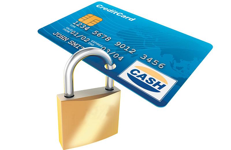 క్రెడిట్‌ కార్డుతో బీమాలెన్నో..