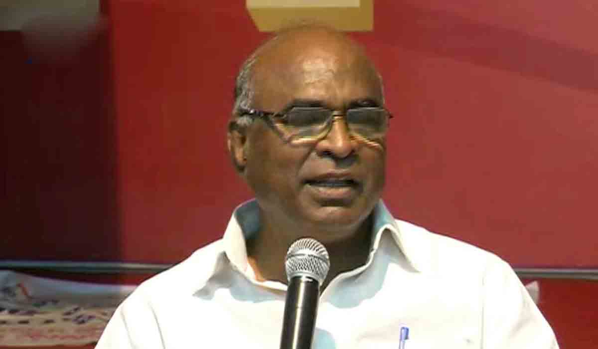 సీఎం కేసీఆర్ స్వ‌యంగా ముందుకు రావ‌డం సంతోషం : చాడ వెంక‌ట్‌రెడ్డి