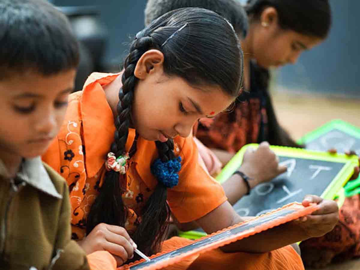 విద్యాశాఖ‌కు బాల‌ల హ‌క్కుల ర‌క్ష‌ణ క‌మిష‌న్ సూచ‌న‌లు