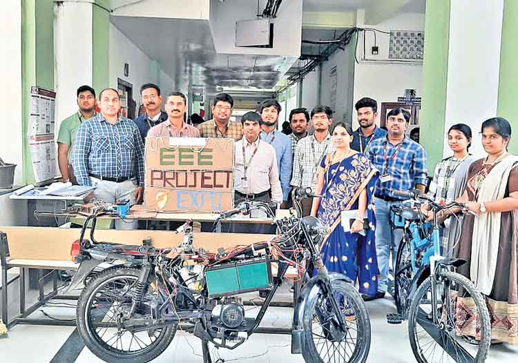 వైర్‌లెస్‌ చార్జింగ్‌తో ఈ-బైక్‌