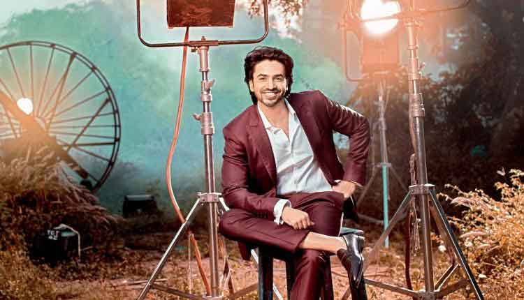 హీరో ప్రయాణం ఆరంభం