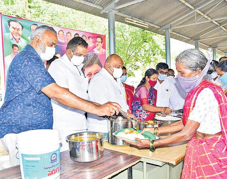 విపత్కర పరిస్థితుల్లో అన్నార్తులకు అండగా