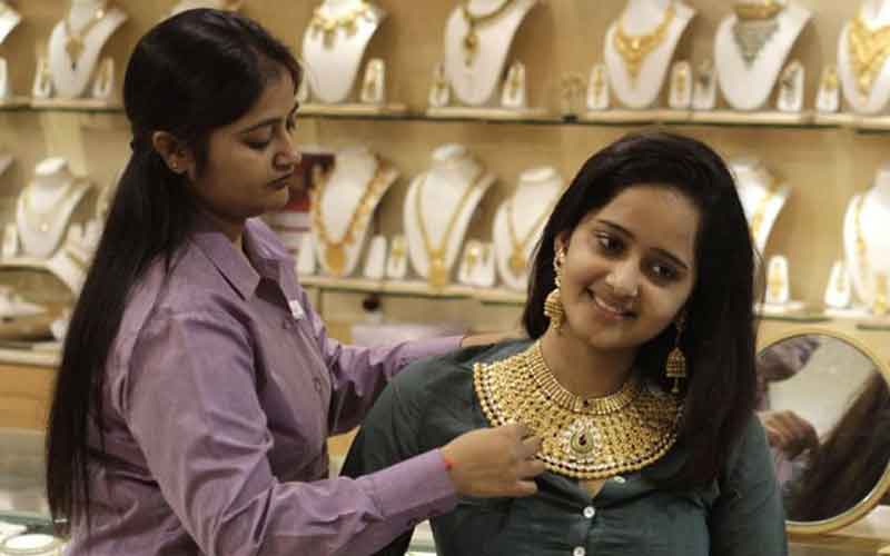 47 వేల దిగువకు పసిడి