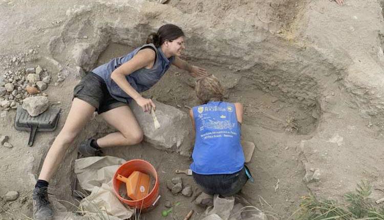 క‌రేబియ‌న్ తోట‌ల్లో 18వ శ‌తాబ్ద‌పు స్మ‌శాన‌వాటిక బ‌హిర్గ‌తం