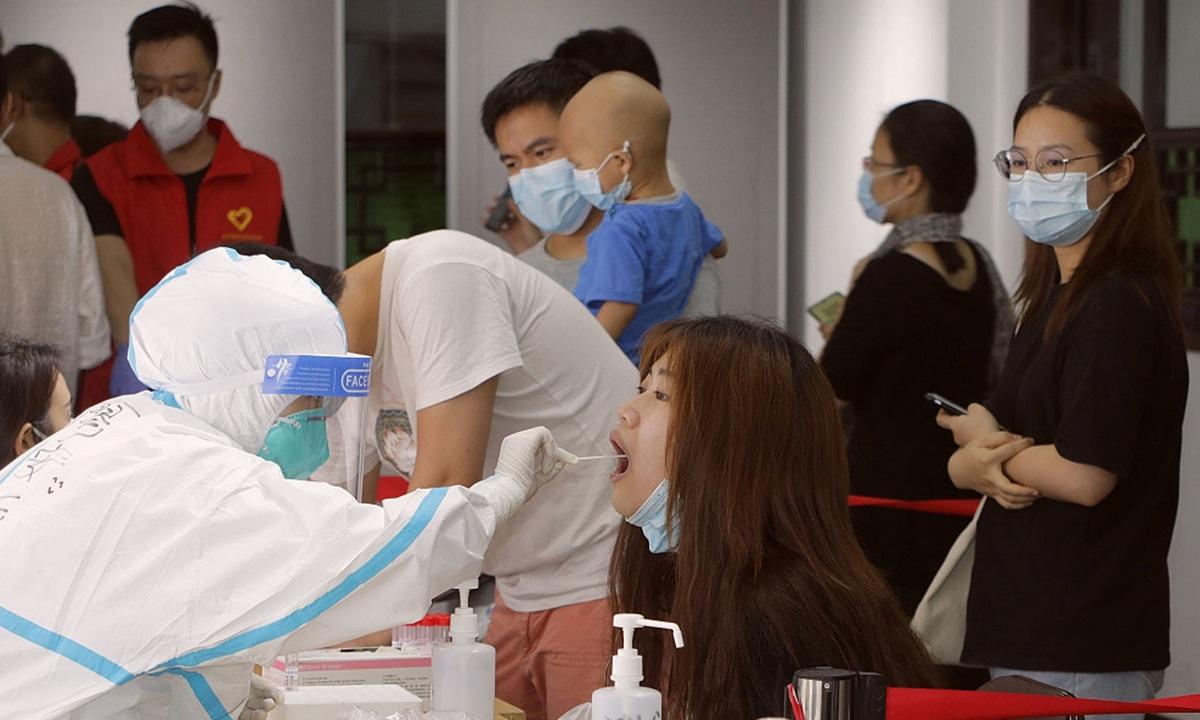 చైనాలో కొత్తగా కోవిడ్ కేసులు.. 660 విమానాలు ర‌ద్దు