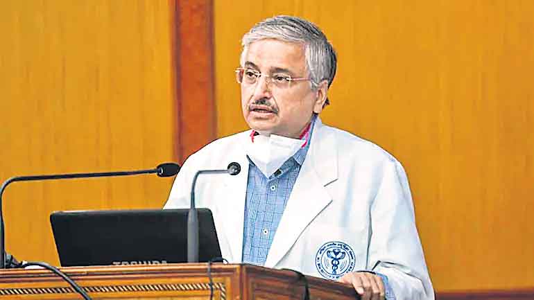 డెల్టా ప్లస్‌ ప్రమాదంగా మారొచ్చు: గులేరియా