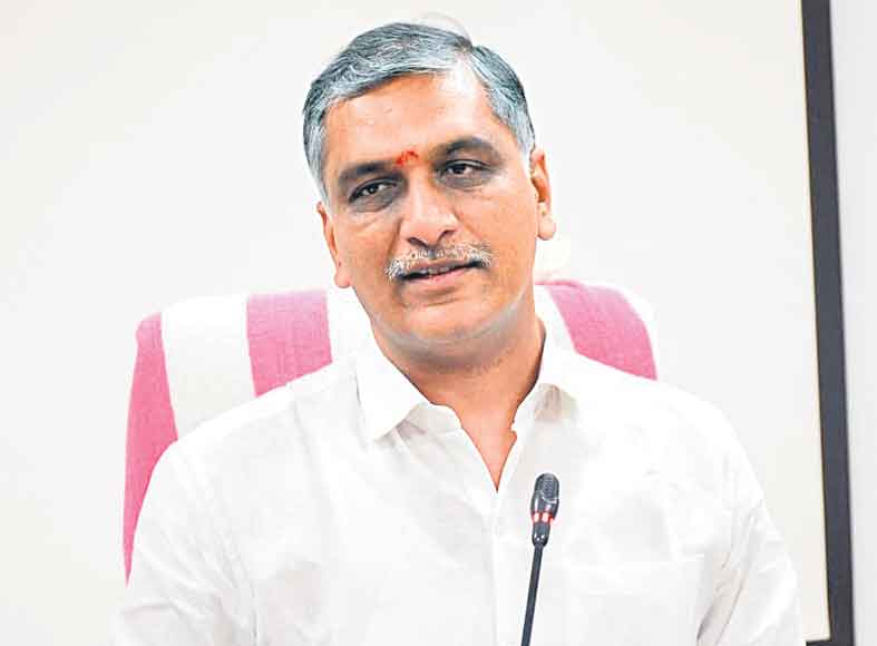 చెరుకు రైతులు అధైర్యపడొద్దు : మంత్రి హరీశ్రావు