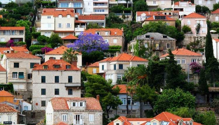 ఇది నిజం.. అక్క‌డ రూ.12కే ఇల్లు..!