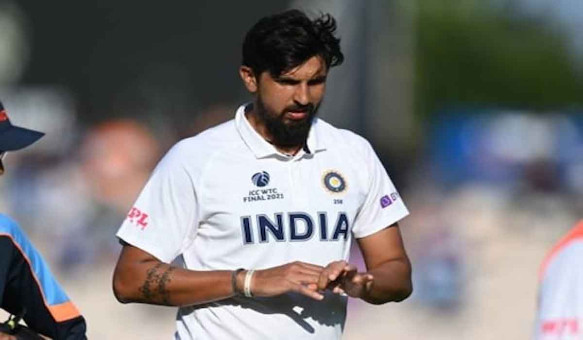 ఇశాంత్ శ‌ర్మ కుడిచేతి వేళ్ల‌కు కుట్లు