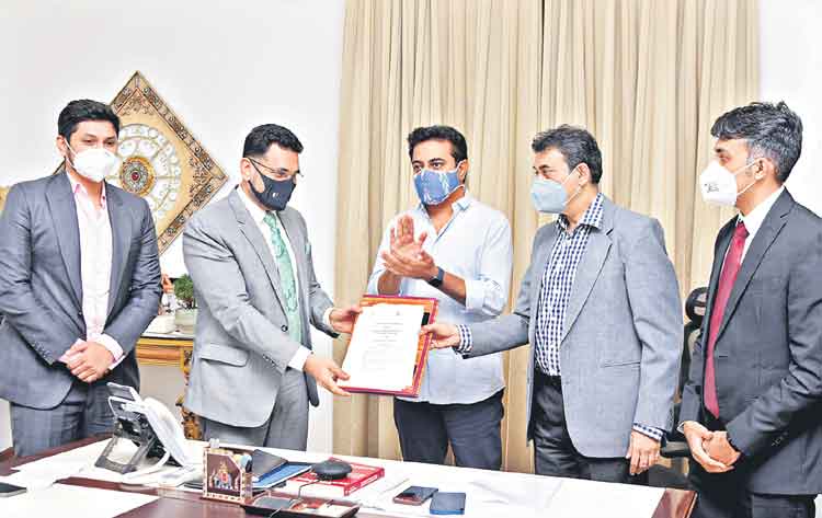 ట్రైటాన్‌ పెట్టుబడి 2100 కోట్లు