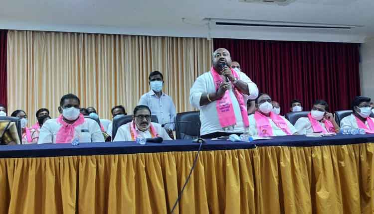 ఈటల కుట్రదారు