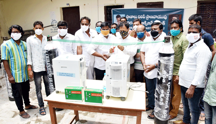 ఊపిరి పోస్తున్న చిరంజీవి చారిటబుల్‌ ట్రస్టు