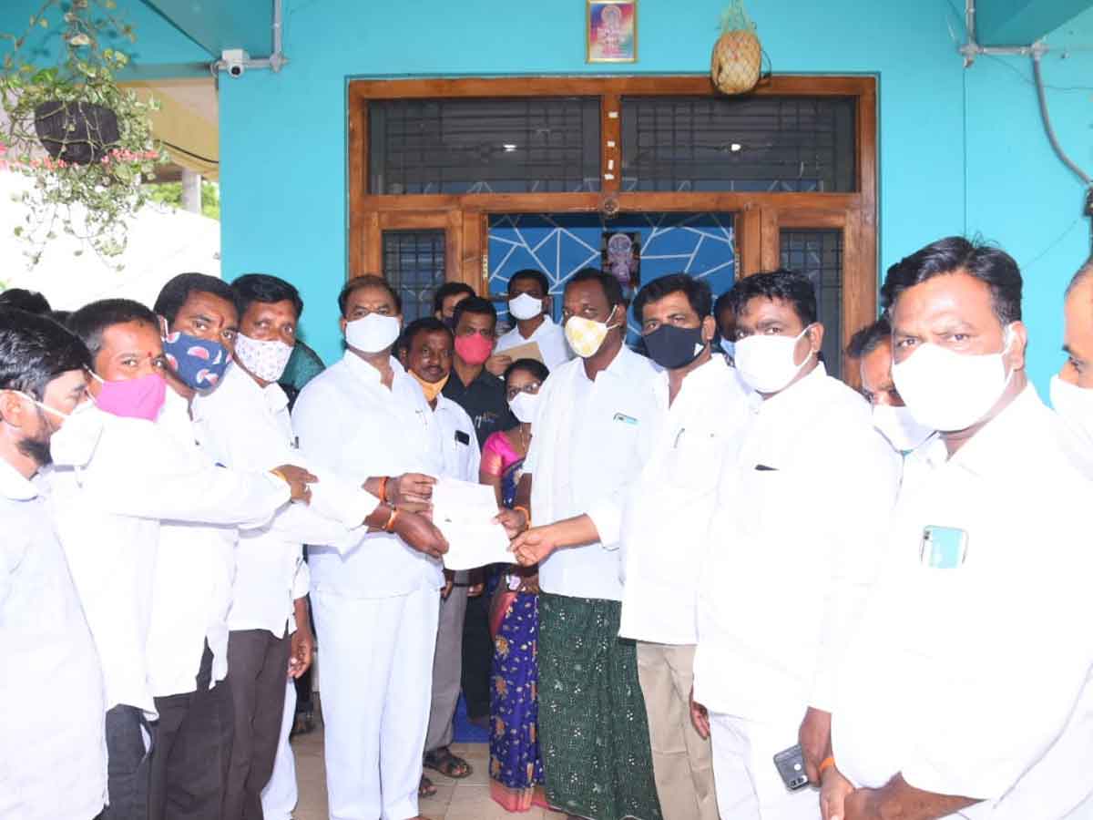 పేదలకు అండగా తెలంగాణ ప్రభుత్వం