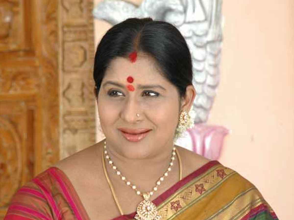 క‌రోనాతో కవిత కుమారుడు క‌న్నుమూత‌