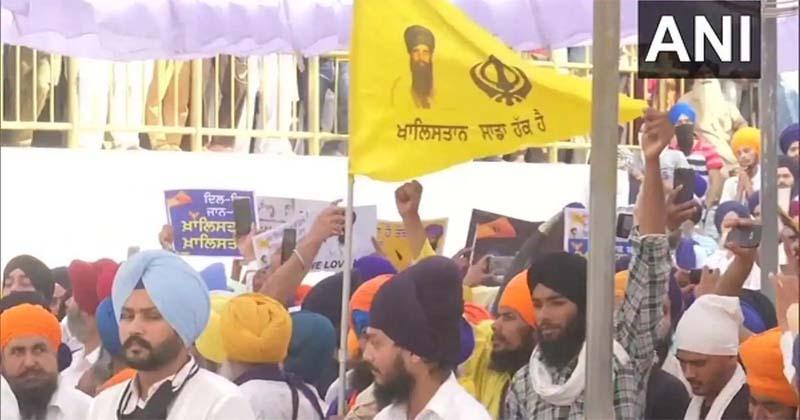 గోల్డెన్ టెంపుల్‌లో మ‌రోసారి క‌నిపించిన‌ ఖ‌లిస్తానీ జెండాలు