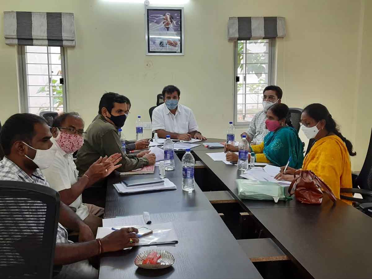 రుణాలు సద్వినియోగం చేసుకోవాలి