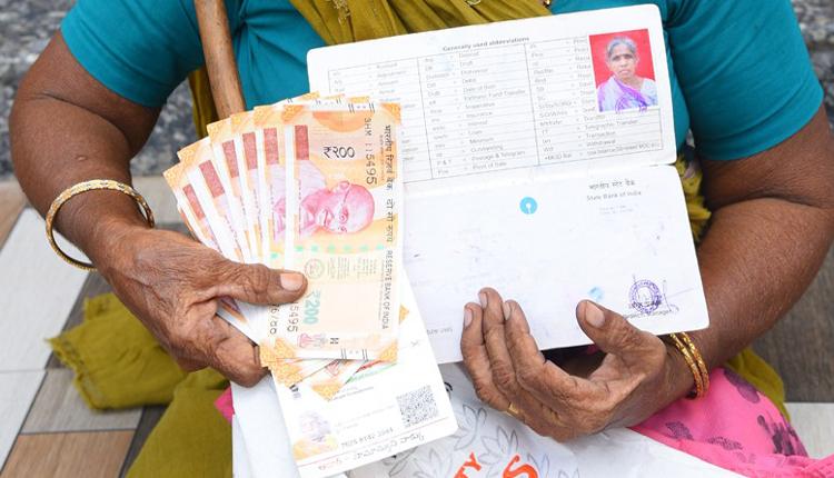 ఆపత్కాలంలో నూ ఆగని ఆసరా