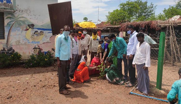 పర్యావరణ పరిరక్షణకు కృషి చేయాలి