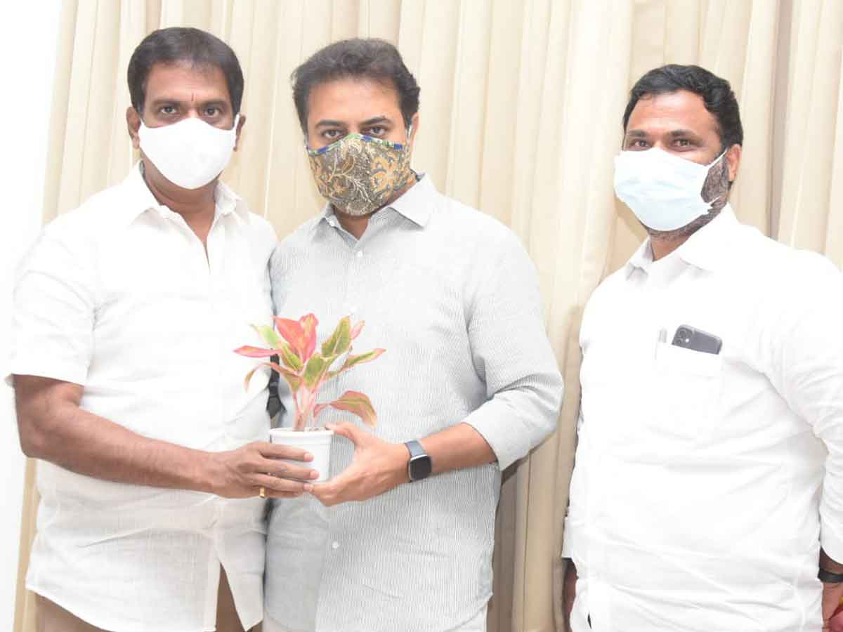 మంత్రి కేటీఆర్ ని కలిసిన ఎమ్మెల్యే మర్రి