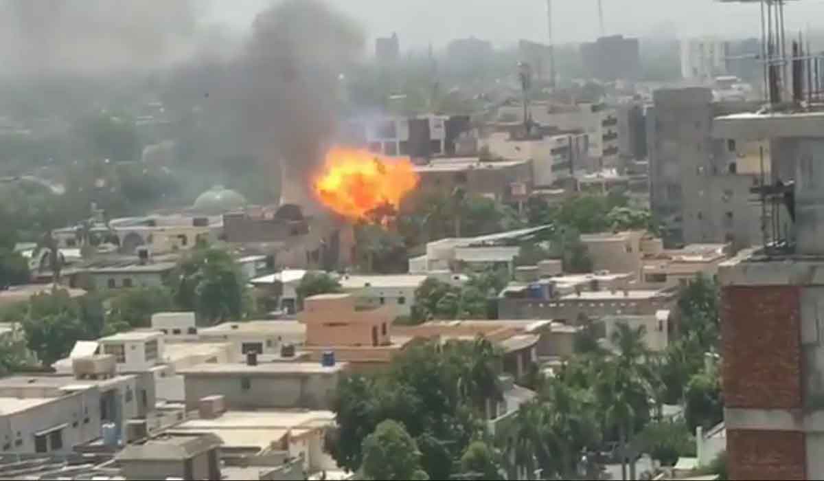 లాహోర్ మార్కెట్‌లో పేలుడు..