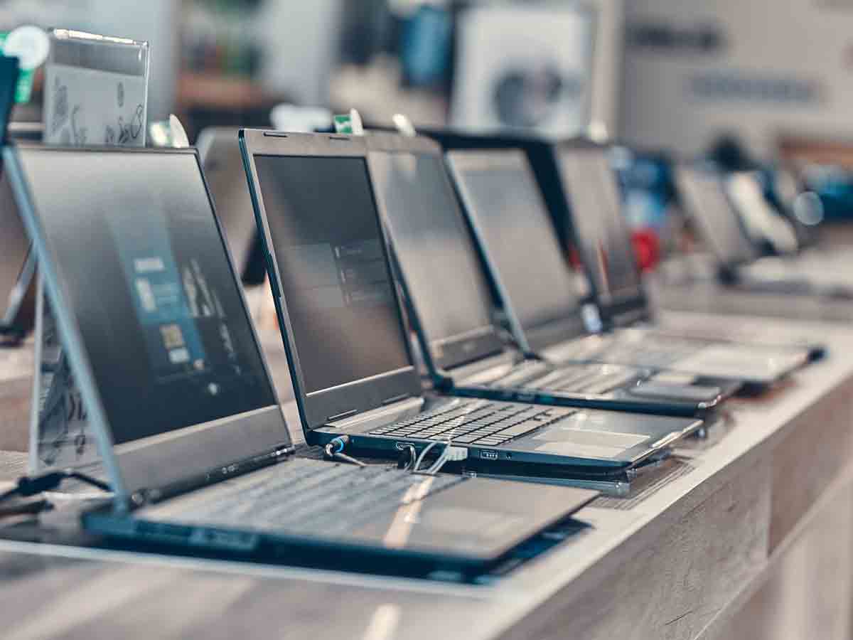 ఆన్‌లైన్ క్లాసుల కోసం లాప్‌టాప్ కొంటున్నారా.. ఈ జాగ్ర‌త్త‌లు తీసుకోండి