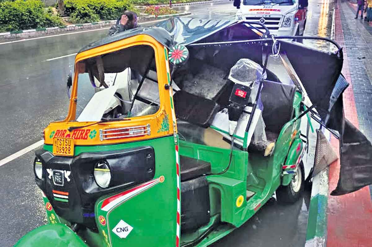 దూసుకువచ్చి.. ప్రాణం బలి తీసుకొని