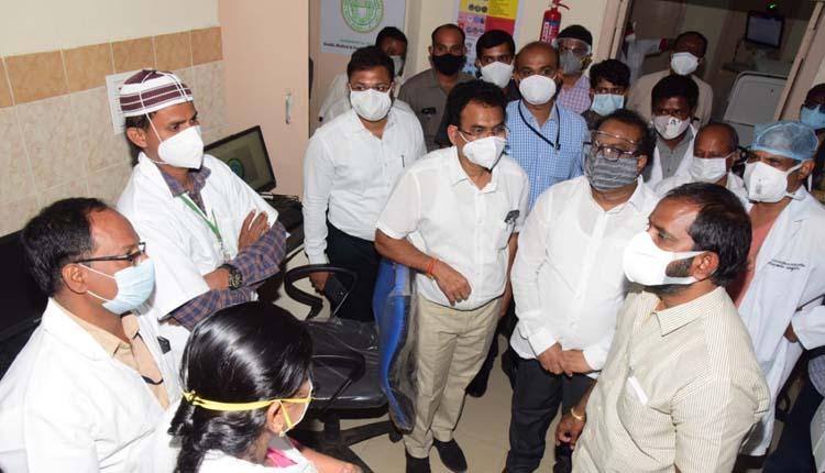 పేదలకు ఉచిత పరీక్షలు