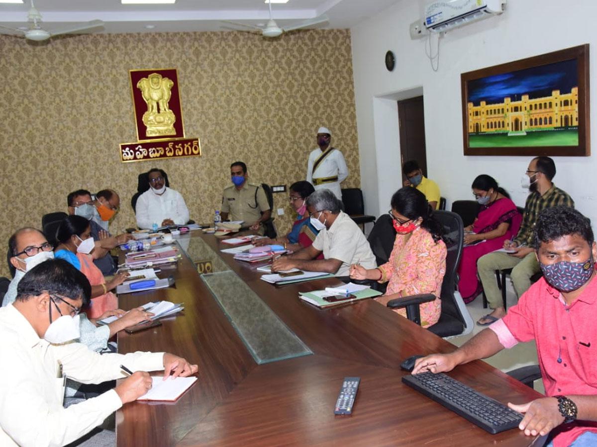 ఇసుక అక్రమ రవాణాను తక్షణమే అరికట్టాలి