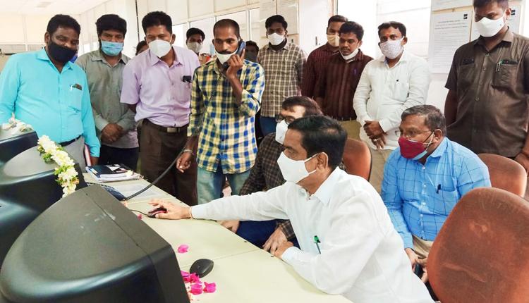 పంటలకు ముందస్తుగా సాగునీరు