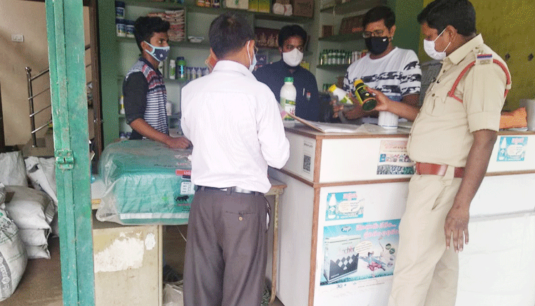 నకిలీ విత్తనాలు విక్రయిస్తే పీడీయాక్ట్‌