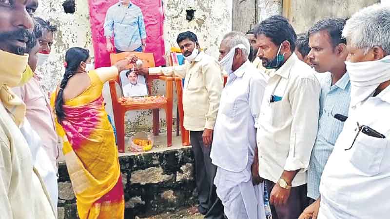 ’రైతుబంధు’ వచ్చే ..అన్నదాత మురిసె..