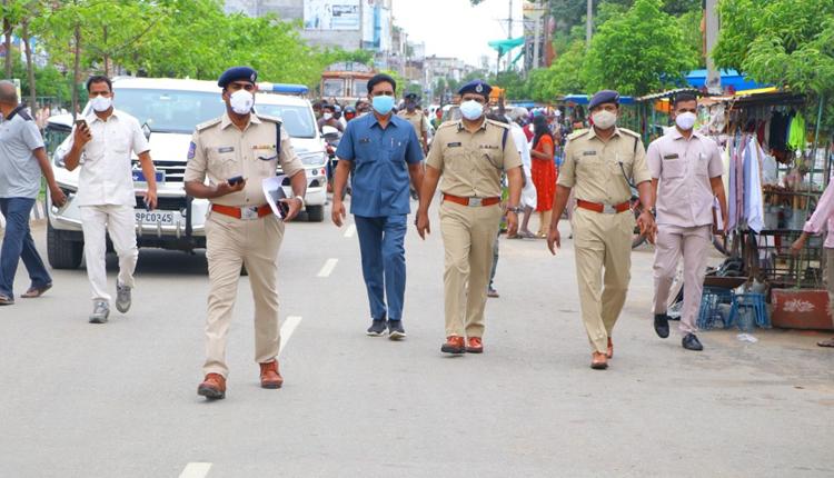 నకిలీలపై ఉక్కుపాదం