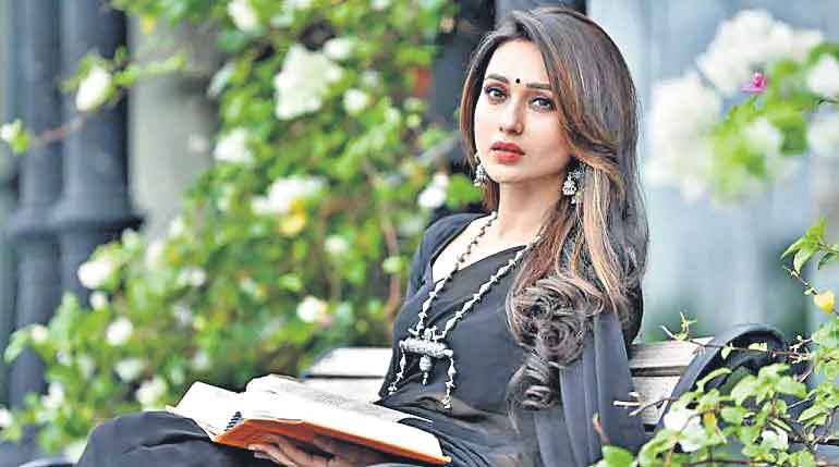 నకిలీ టీకాతో తృణమూల్‌ ఎంపీకి అస్వస్థత