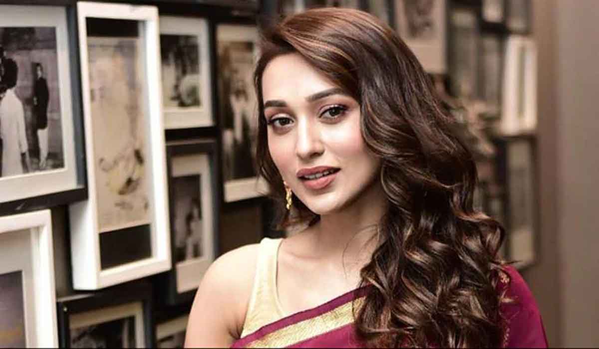 న‌కిలీ టీకా క్యాంపు గుట్టు విప్పిన తృణ‌మూల్ ఎంపీ