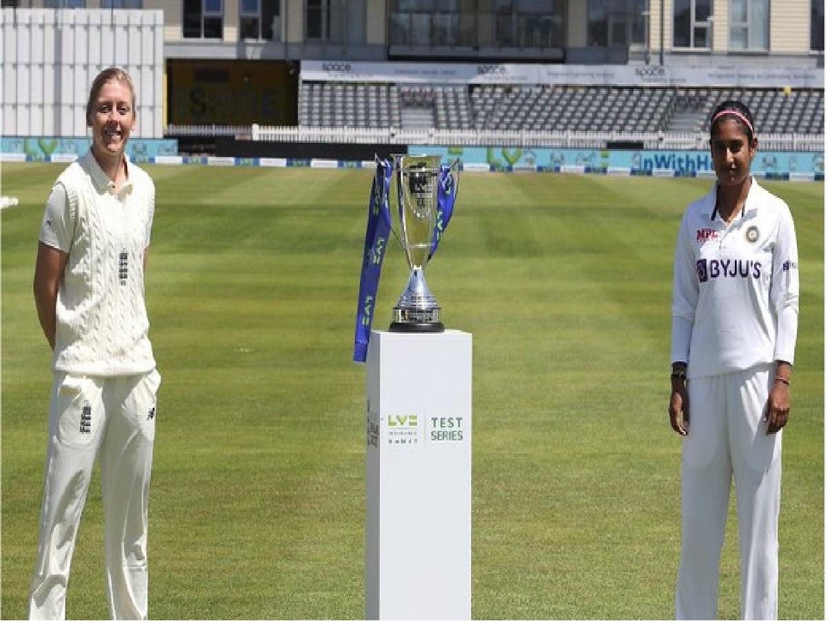 ఏడేళ్ల త‌ర్వాత తొలి టెస్ట్ మ్యాచ్‌.. టీమిండియా ఫీల్డింగ్‌