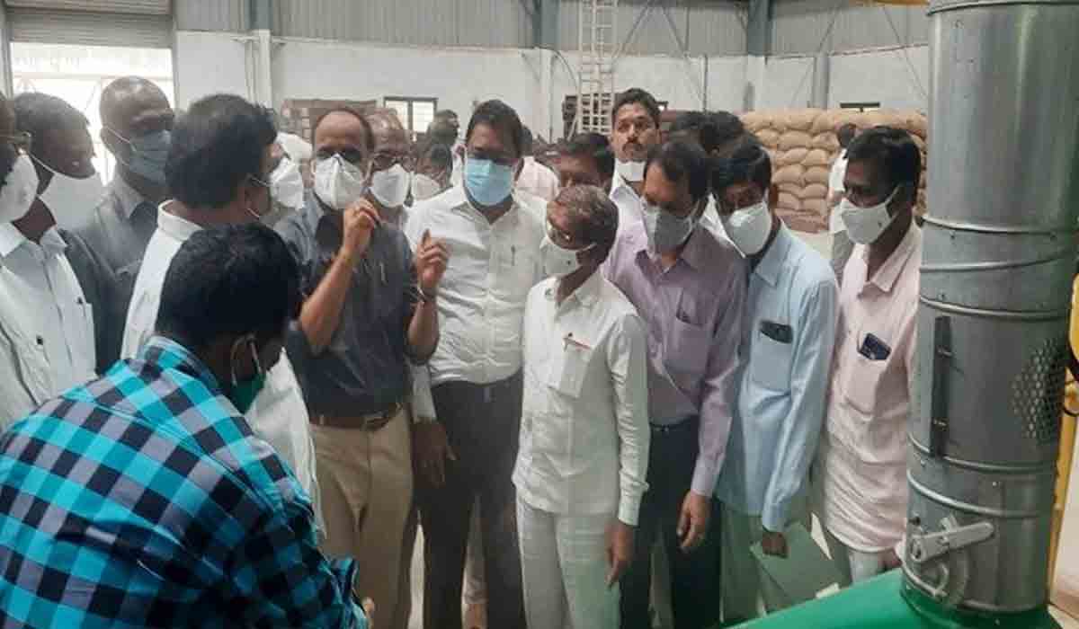 జోగిపేటలో విత్తన ప్రాసెసింగ్ యూనిట్ ప్రారంభం