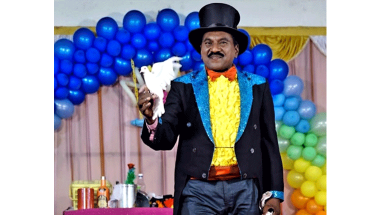 కరోనాతో ప్రముఖ మెజీషియన్ మృతి