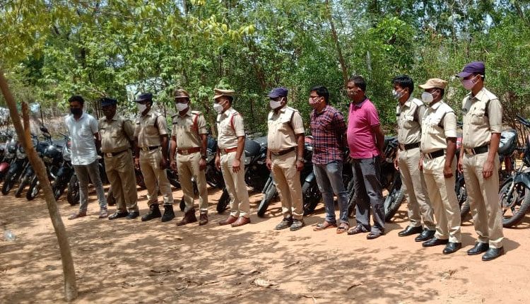 న‌ల్ల‌గొండ‌లో అంతరాష్ట్ర బైకుల దొంగ అరెస్ట్