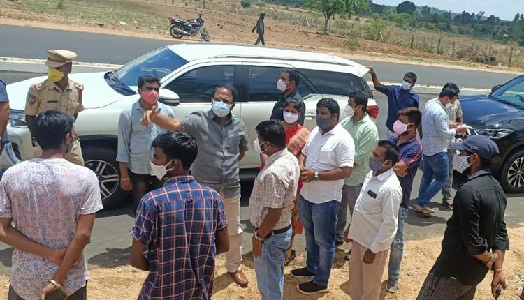 ఇండ్లు కోల్పోయినవారికి డబుల్‌ బెడ్రూంలు