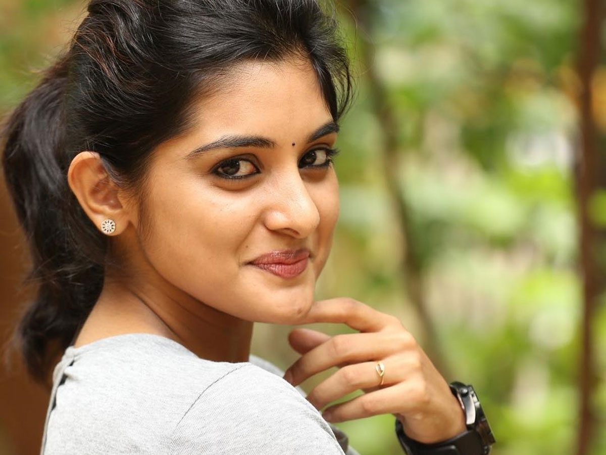మహేశ్ బాబు సినిమాలో వకీల్సాబ్ భామ నివేదా థామస్ ?