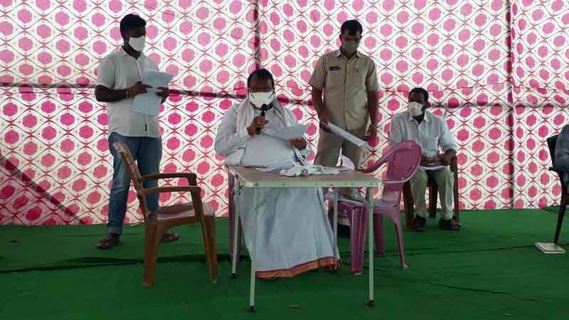 ఇండ్ల పంపిణీలో అవినీతికి తావివ్వొద్దు..