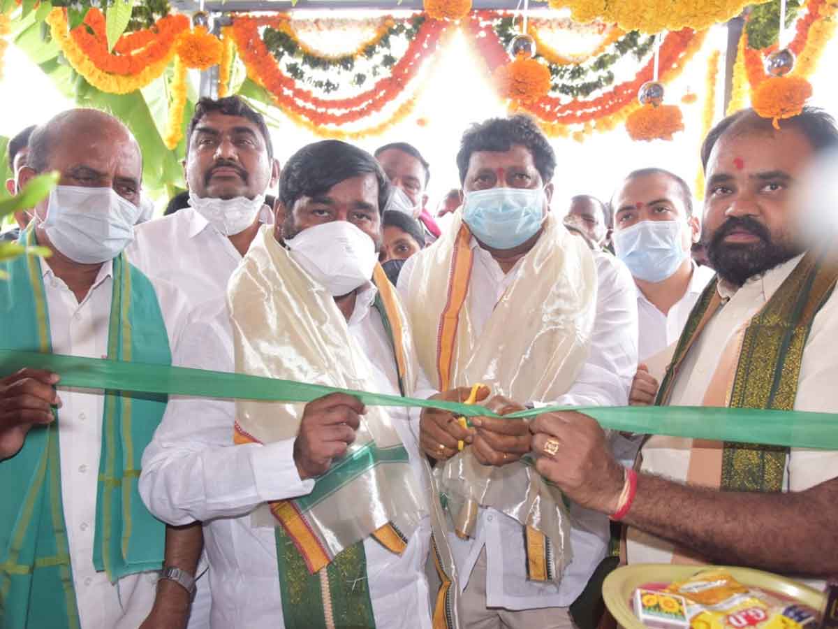 రైతు వేదికలు ఆధునిక దేవాలయాలు