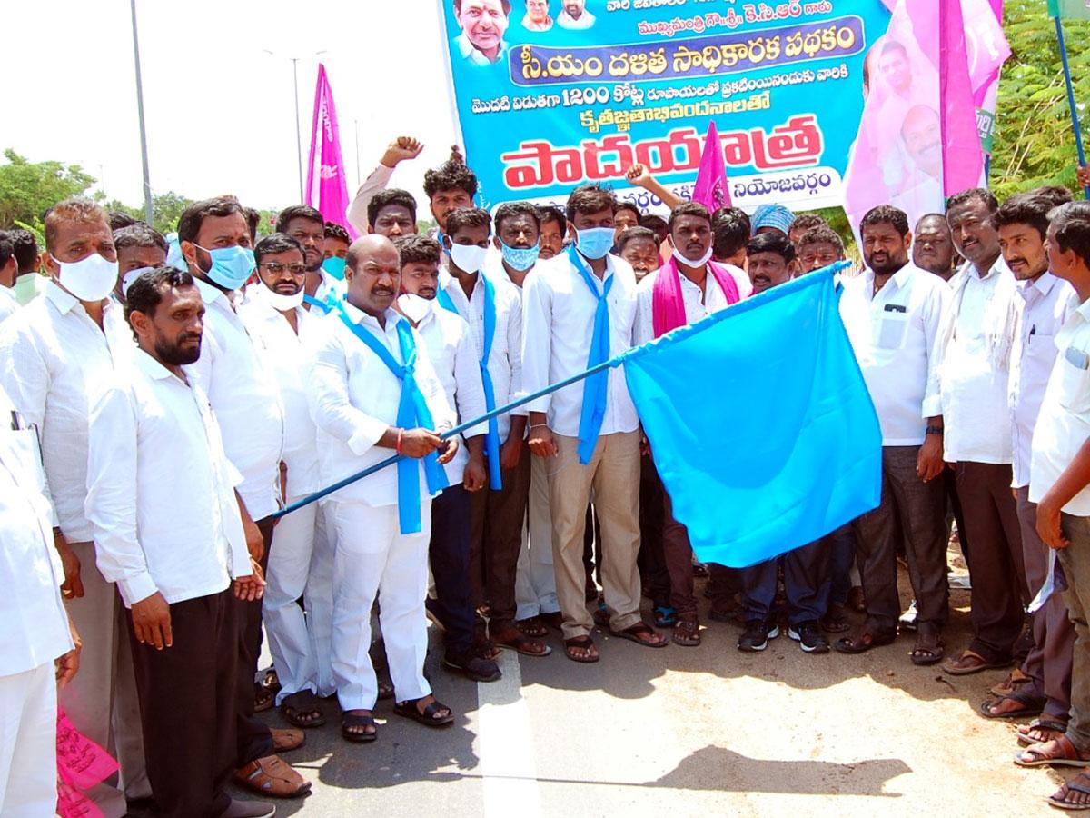 దళిత సాధికారిక పథకాన్ని హర్షిస్తూ పాదయాత్ర