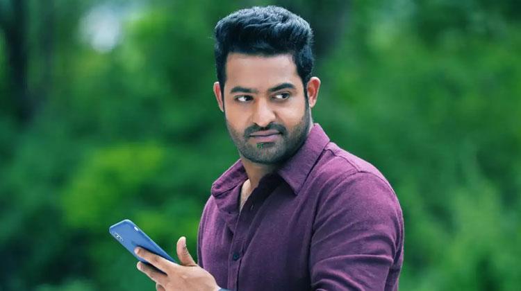 స్పీడ్ మీదున్న ఎన్టీఆర్‌..మ‌రో డైరెక్ట‌ర్ తో డిస్క‌ష‌న్స్..!