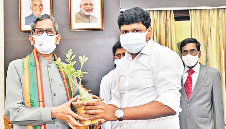 ఎంపీ సంతోష్‌కు సీజేఐ అభినందన