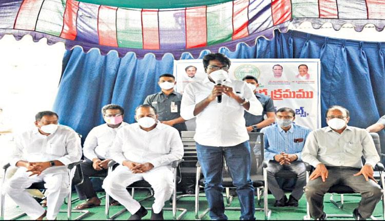 8.5లక్షల మంది డ్రైవర్లకు వ్యాక్సినేషన్‌